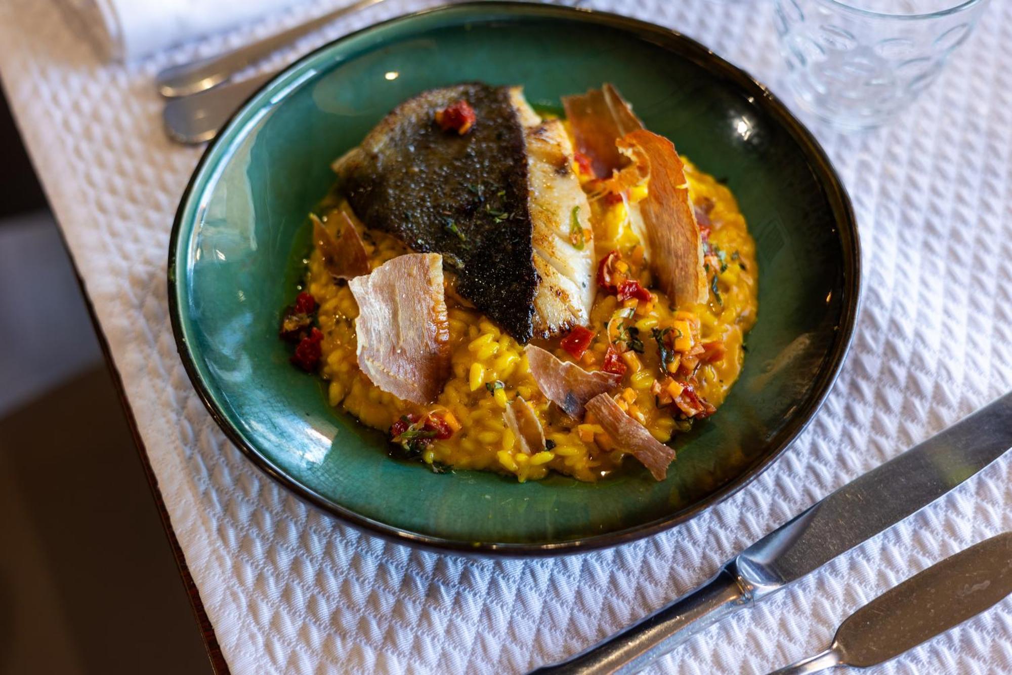 Logis Hotel & Restaurant Mediterranee Port-la-Nouvelle Eksteriør billede